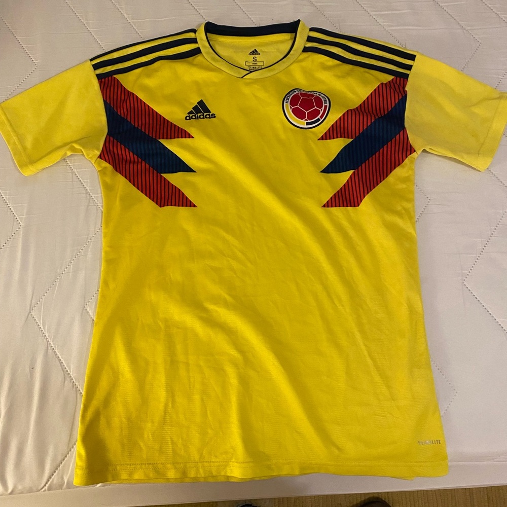 Adidas Colombia jersey, size small